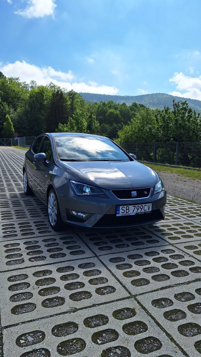 Seat Ibiza Seat Ibiza IV FR 1.2 TSI 105KM | Skóra, Xenon, Serwis | 2 komplety kół