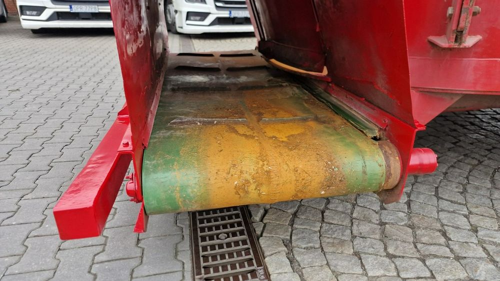 inny Paszowóz Trioliet Solomix 2-2000