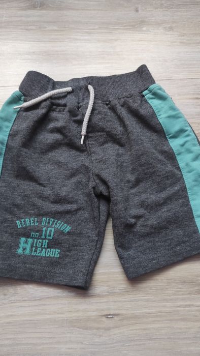 Spodenki dresowe na chłopca