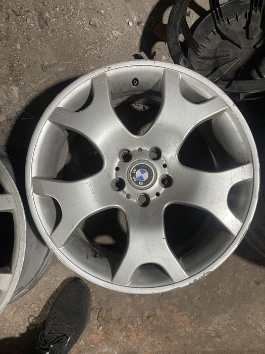 Диски BMW X5 Різноширокі 5/120 R19 10/9J ET45/48 dia72.6mm