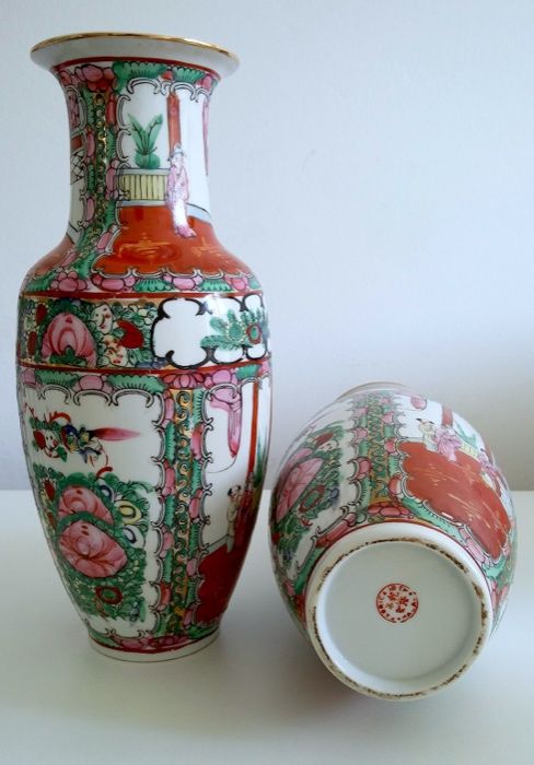 2 Jarras de porcelana Chinesa, Fabricadas em Macau