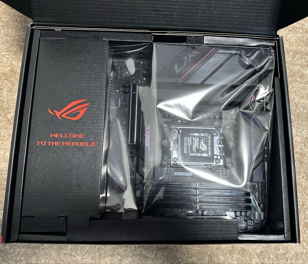 Plyta główna Asus Rog Strix B650E-E Gaming WiFi