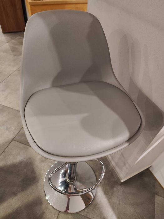 Hoker do kuchni lub jadalni 2 sztuki