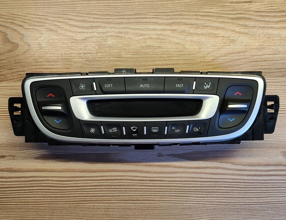 Panel klimatyzacji  RENAULT MEGANE III 3