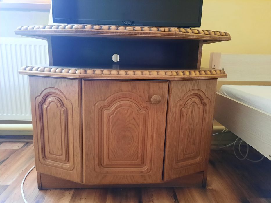 Szafka pod telewizor