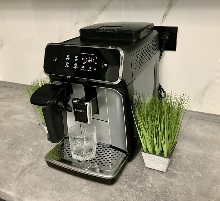 Кофемашина 2021р Philips Latte Go з молочником кавоварка кофеварка