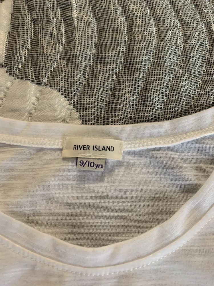 River Island bluzka na lato t-shirt bdb r. 9,10 lat 140 cm
