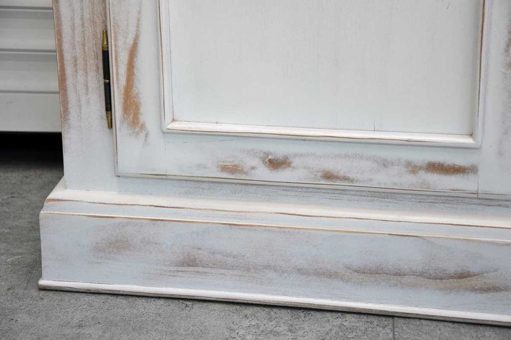 komoda z drewna sosnowego - jak nowa