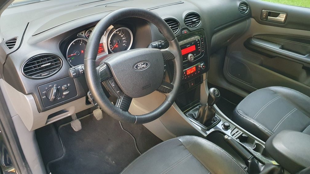 Ford Focus 1.6 TDCi, Titanium, 2008, Impecável
