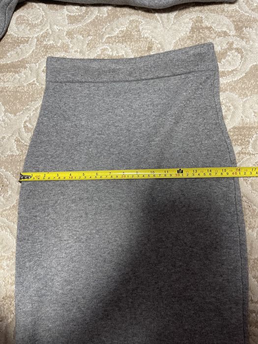 Теплий красивий костюм