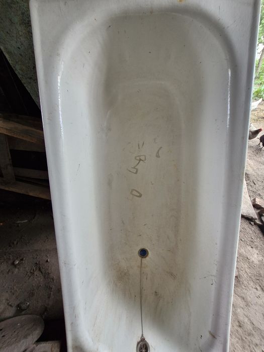 Ванна чугунна б/в.