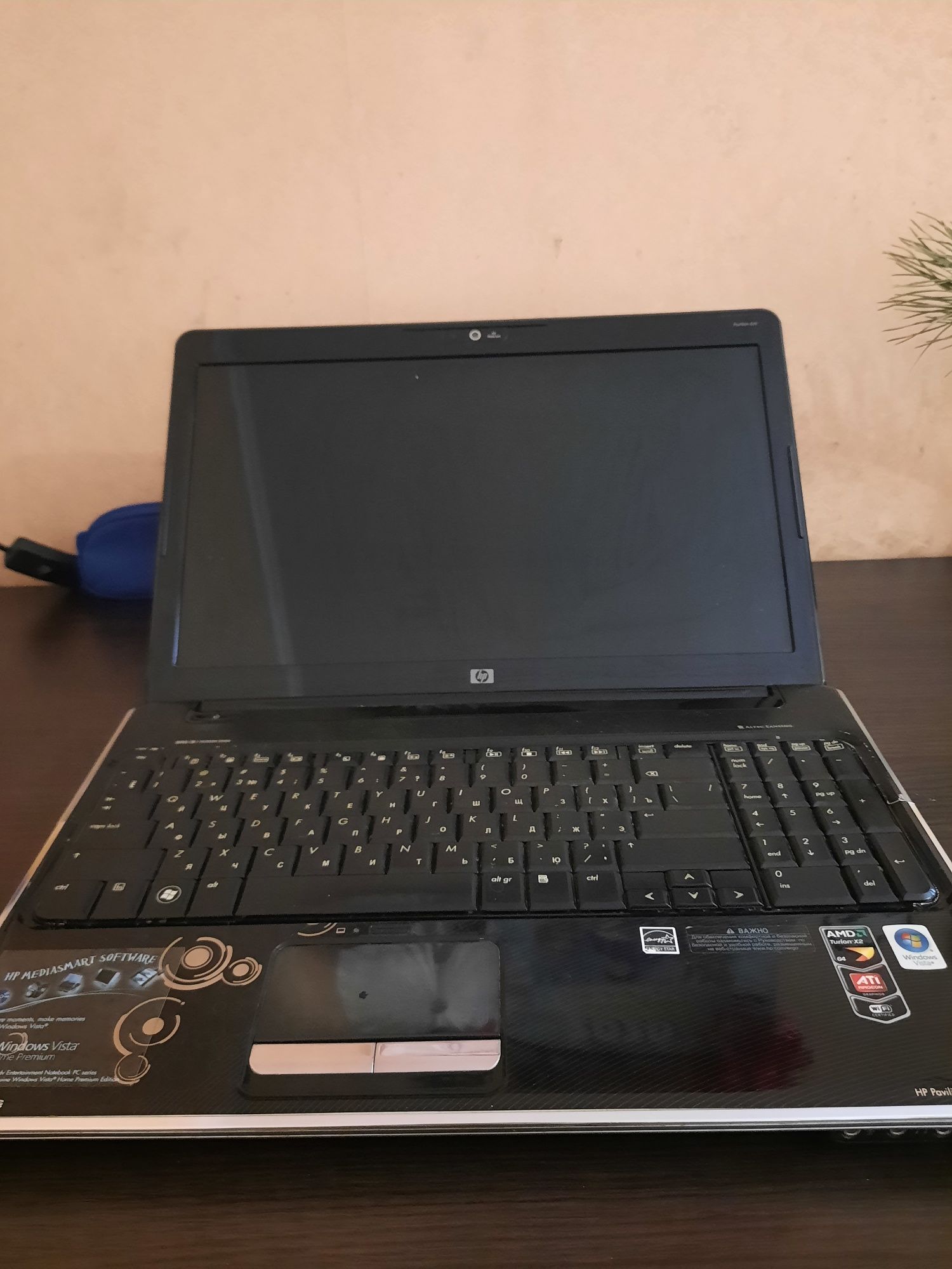 Ноутбук HP Pavilion Entertainment PC (dv6)