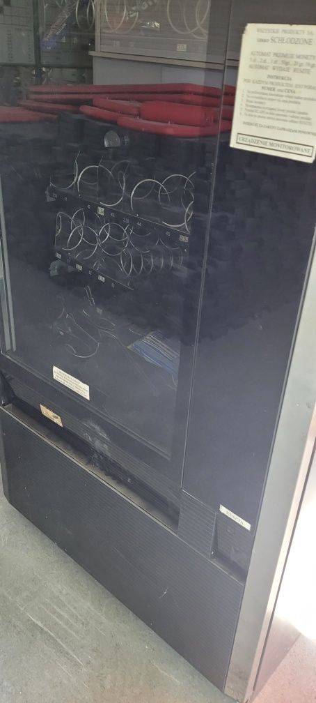 Automat vendingowy model 650 dotykowy ekran