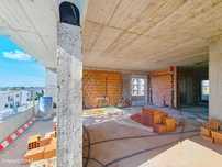 Apartamento T3 Duplex Novo, Terraço Privativo e Vista Panorâmica, ótim