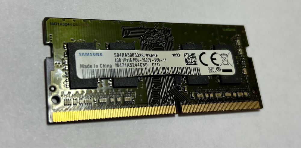 SO-DIMM Samsung DDR4 4 gb