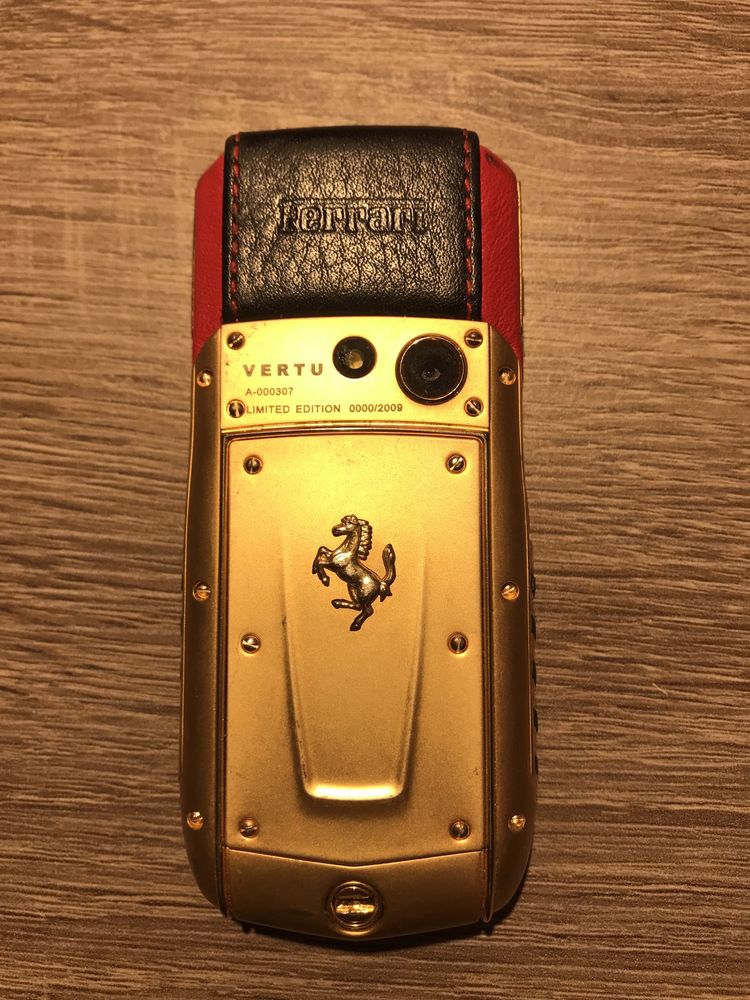 Telemovel Ferrari vertu