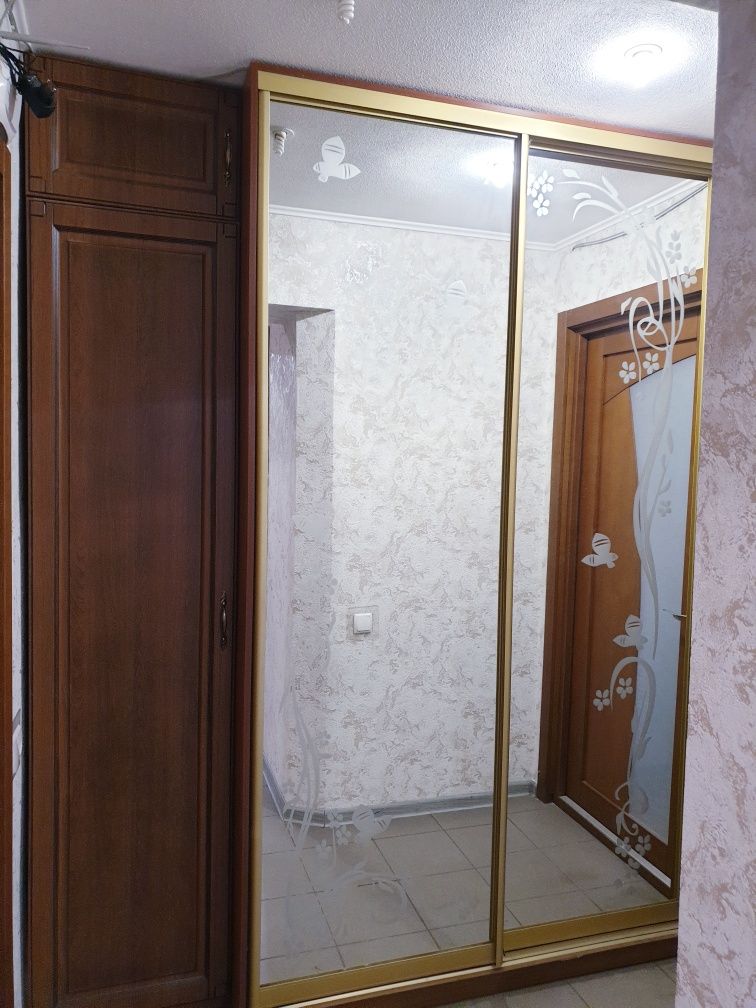 Продам : 3кімн квартира    1 поверх центр Слов'янська можна по сертифі