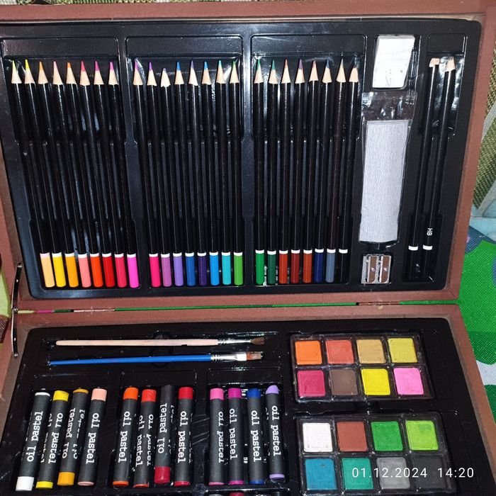 Набір для малювання в дерев'яній валізі  Maaleo.