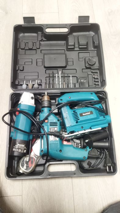 Инструменты болгарка, лобзик, дрель.