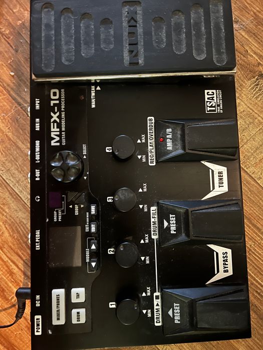 Multiefekt gitarowy MFX 10