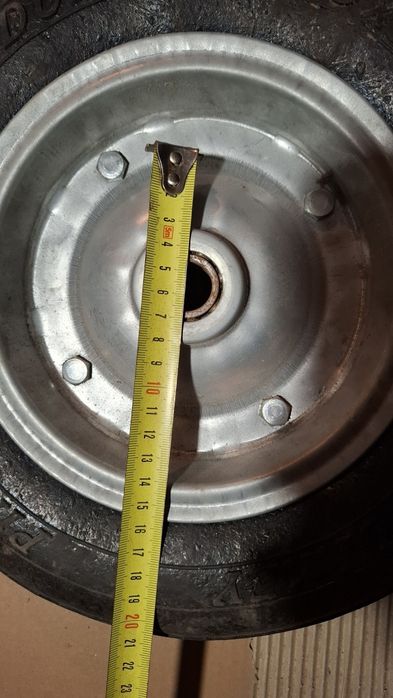 Колесо для садовой тачки