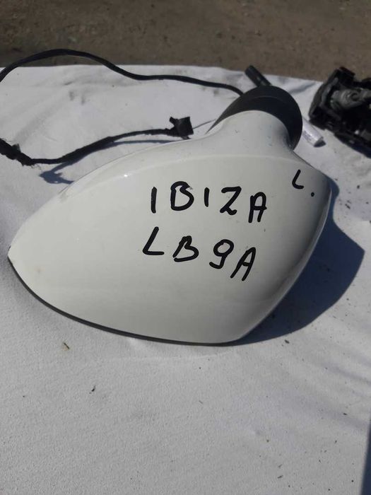 Seat Ibiza 6J Kombi lusterko lewe LB9A