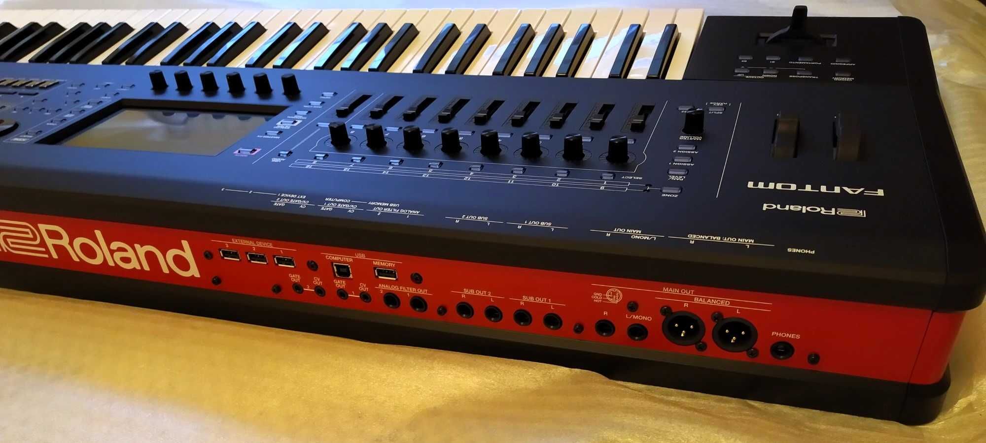 Roland Fantom 6 - workstation