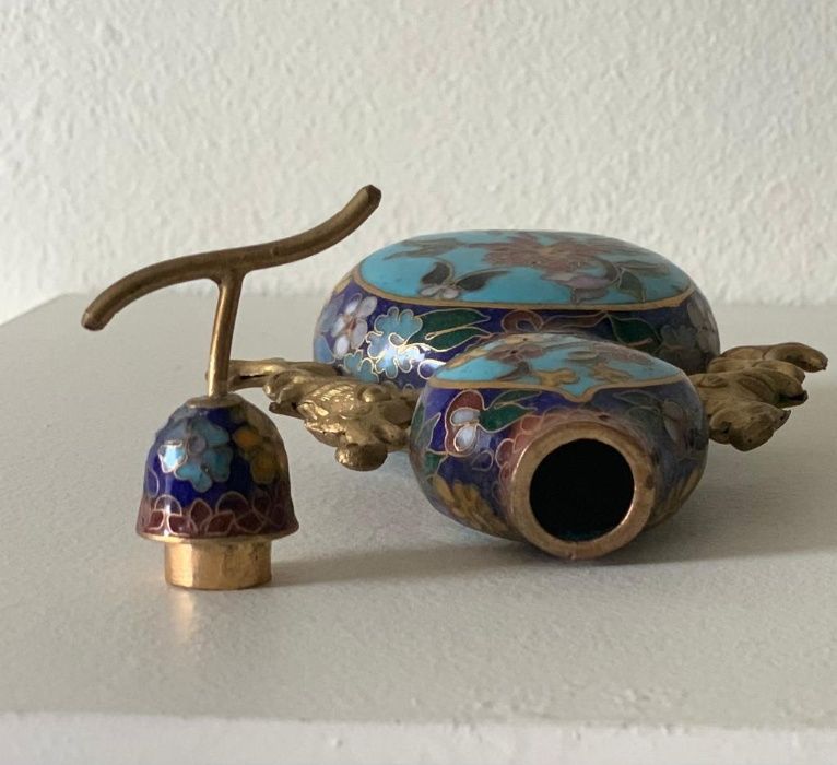 Rara Snuff bottle chinesa em cloisonné com double gourd