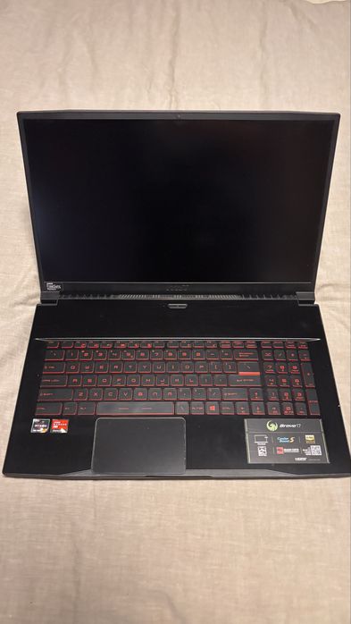 MSI Bravo 17 A4DDR (Ryzen 7 / 16 GB RAM / 512 GB / Radeon)