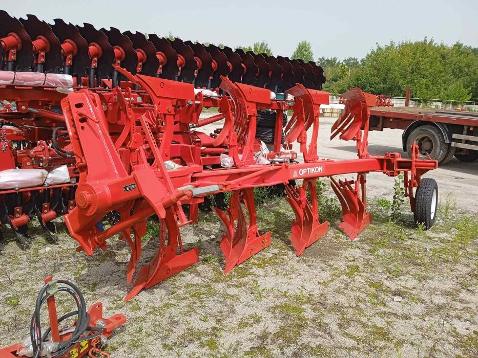 Плуг оборотний навісний Оптикон  «МАСТЕР  А3»  3 корпусний з передплуж