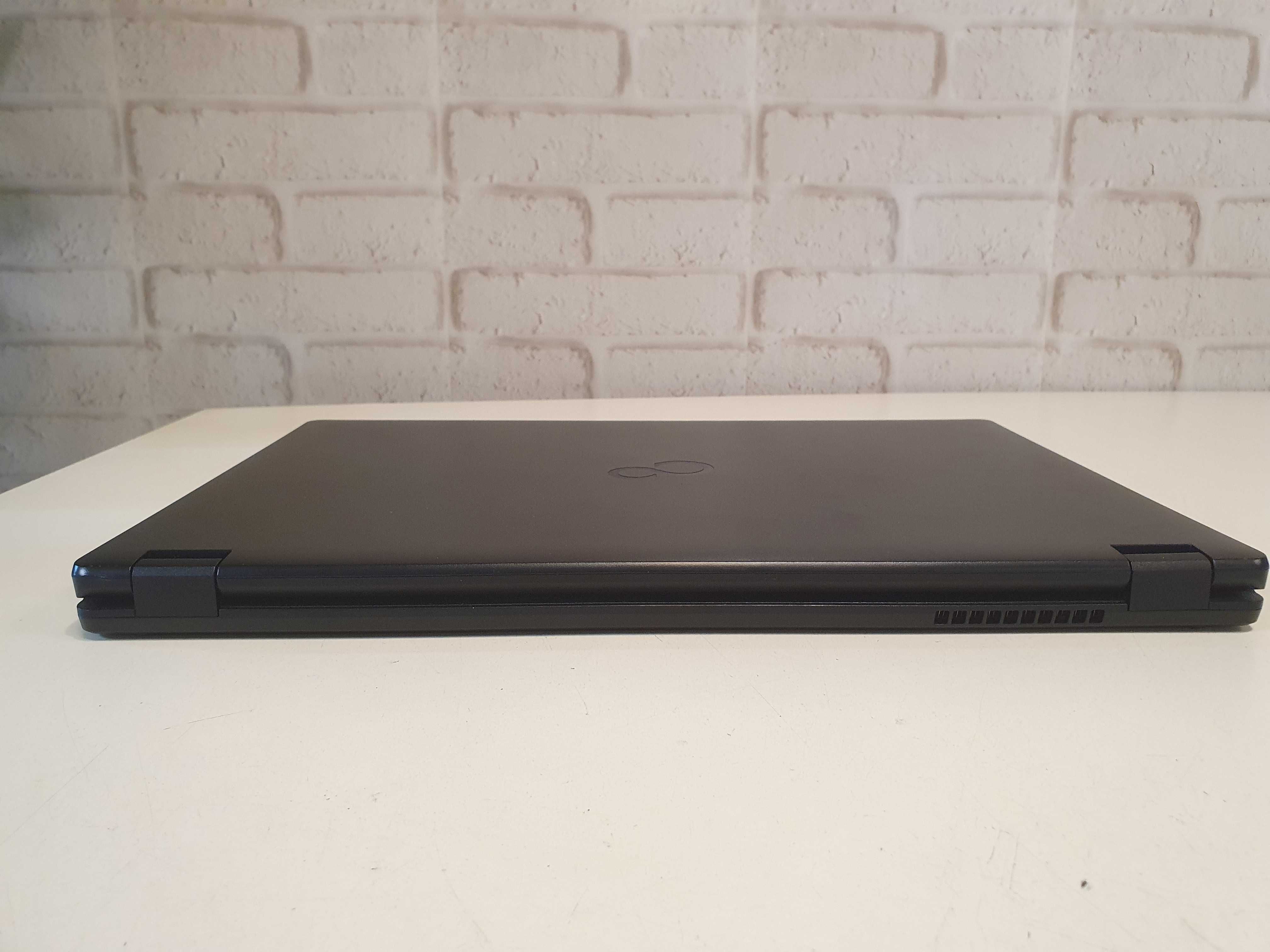 Ноутбук Fujitsu Lifebook E559 ∎i5-8265U ∎IPS ∎16GB ∎SSD 512 ∎HDMI