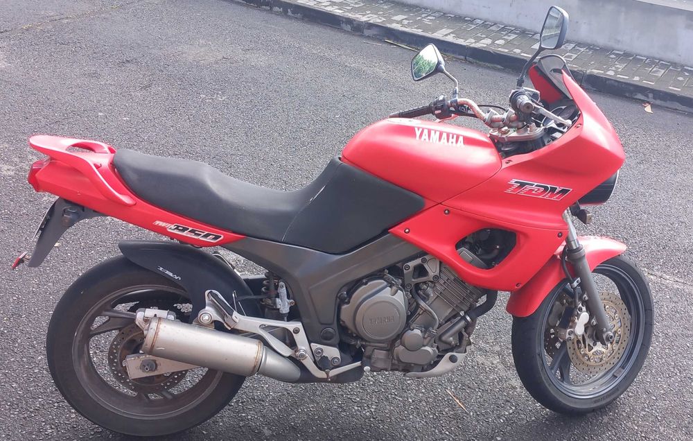 Moto Yamaha TDM 850