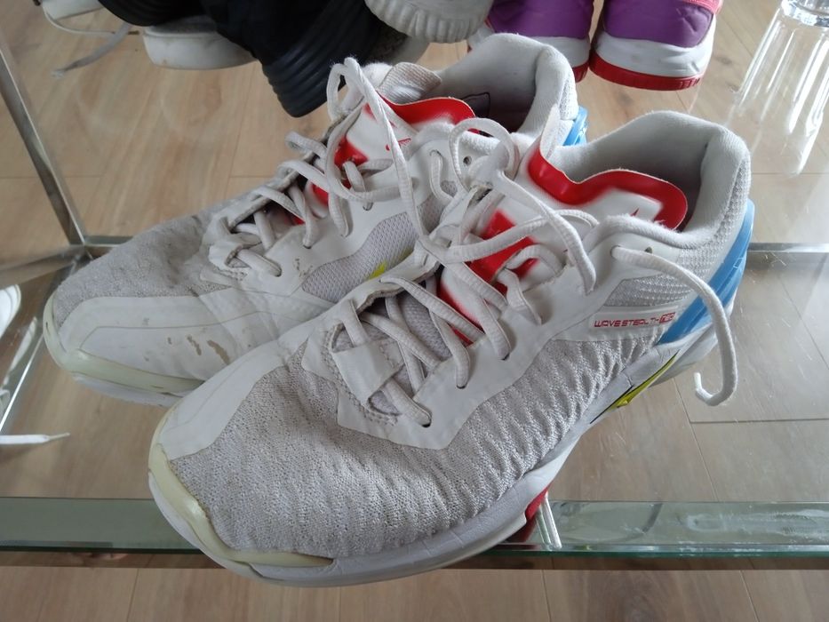Buty Mizuno na halę
