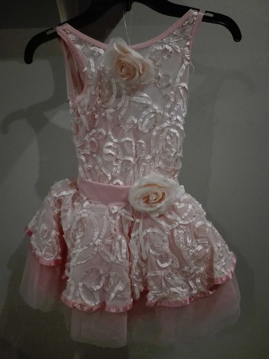 3 Fatos Ballet 1st Position