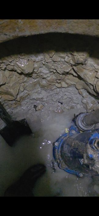 Czyszczenie studni odmulanie pogłębianie przyłącza wodno kanalizacyjne