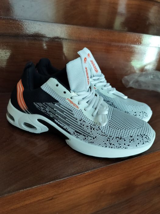 sapatilhas-ténis novos