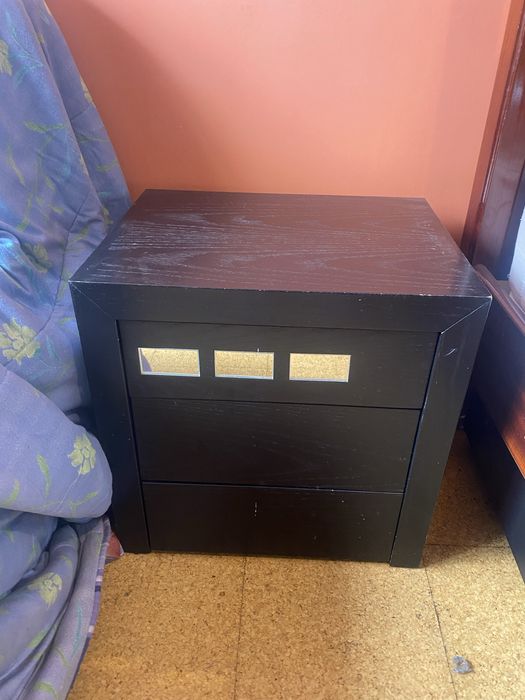2 mesinhas de cabeceira