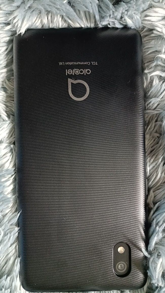 Sprzedam telefon Alcatel 1B