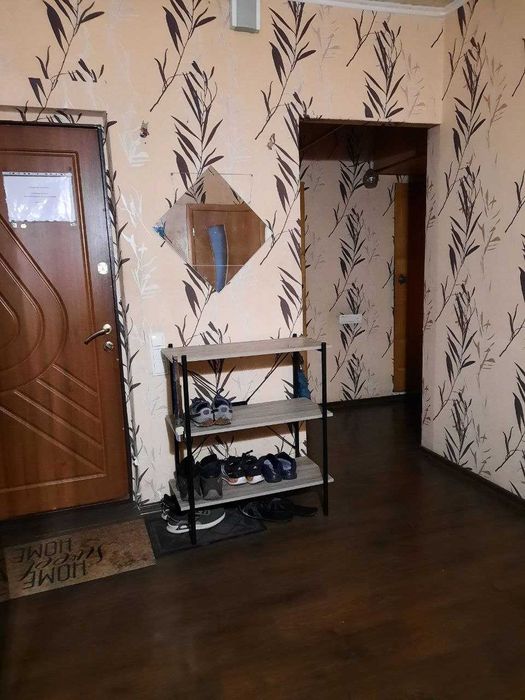 Сдам комнату в 3-комн,квартире по ул.Милославская Троещина