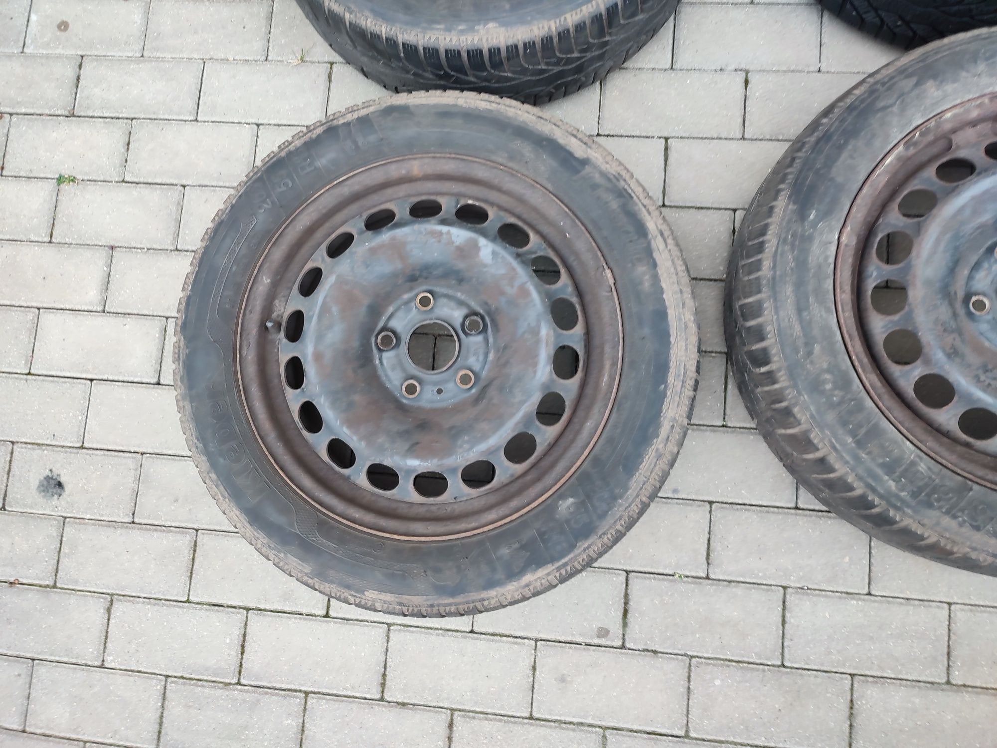 Felgi stalowe, opony  zimowe  gratis