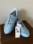 Nowe niebieskie buty marki Adidas