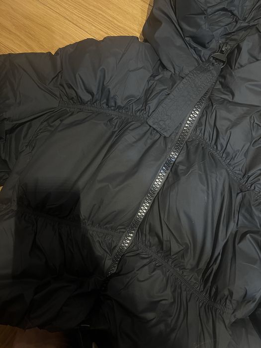 Жіноча тепла курта чорна