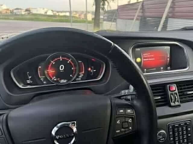 Volvo V40 2.0 D3 (2018) NACIONAL