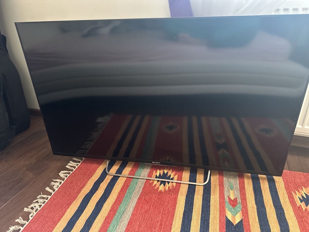 Aukcja charytatywna Sony kdl50w829B telewizor lcd ultra slim