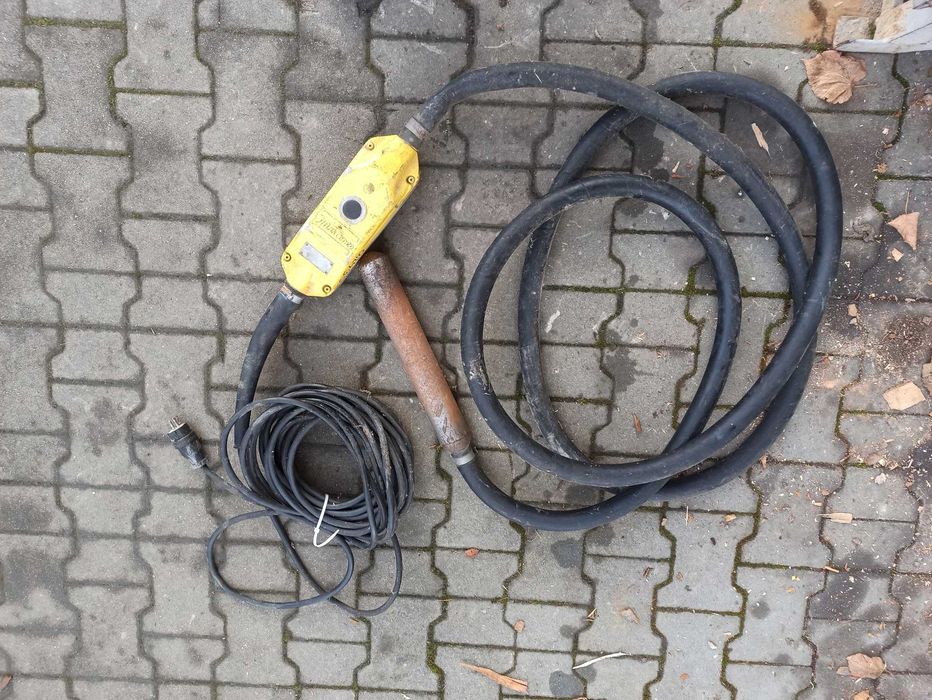 Wibrator do betonu Atlas Copco