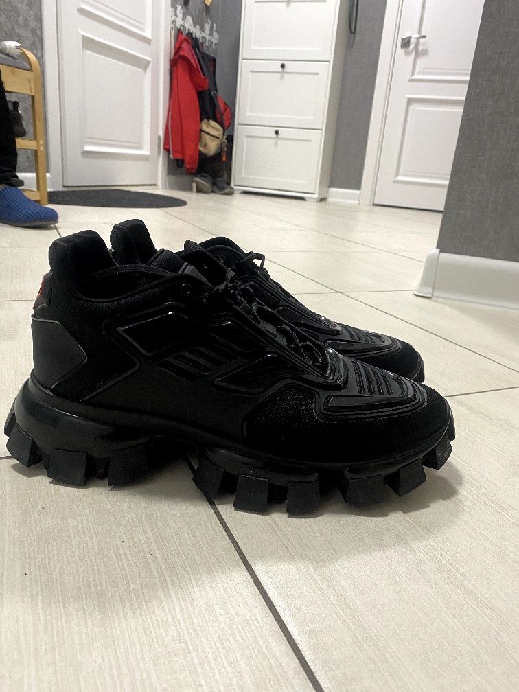 Prada CloudBust Thunder 44 оригінал (можу обміняти, інфо в описі)