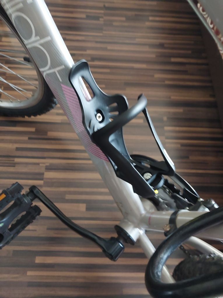 Uchwyt rowerowy regulowany na bidon na butelkę rower