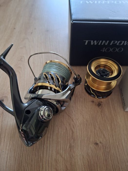 Shimano Twin Power 4000 5.3.1 plus zapasowa  szpula
