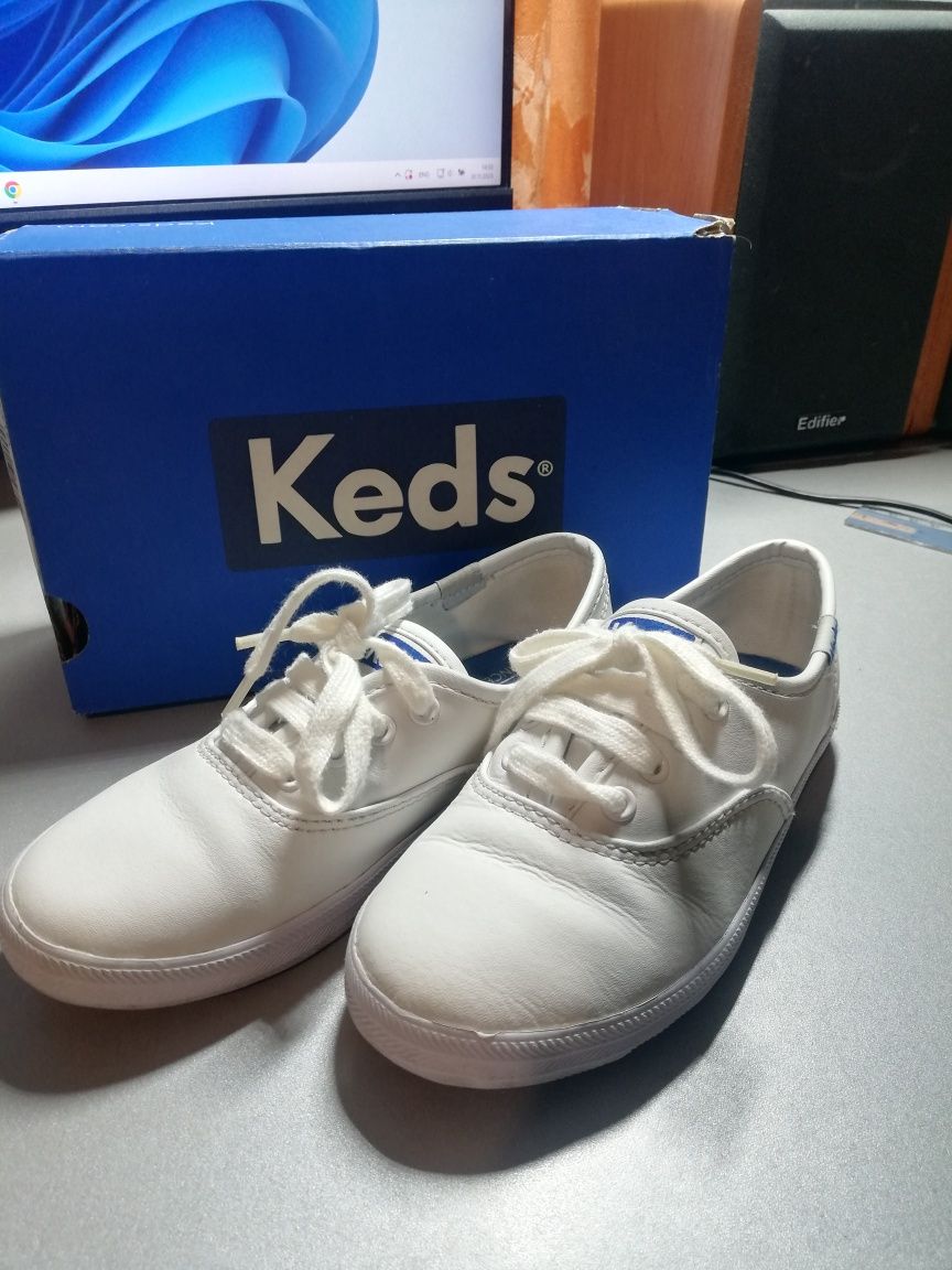 Кеды на мальчика фирмы KEDS. Размер 30.