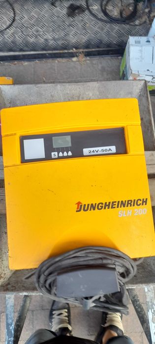 Ładowarka, prostownik JUNGHEINRICH SLH 200